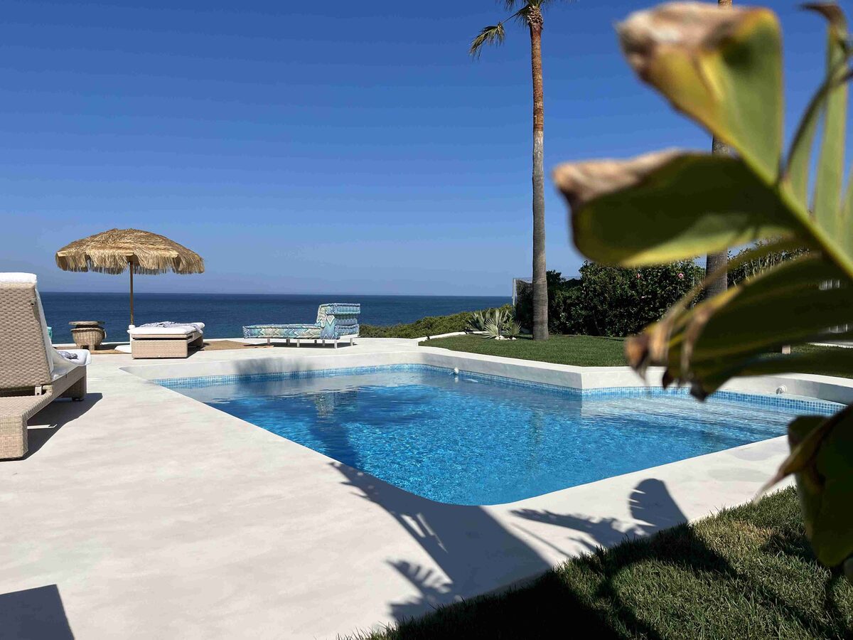 Reforma de piscina en Roche — Detalle del agua